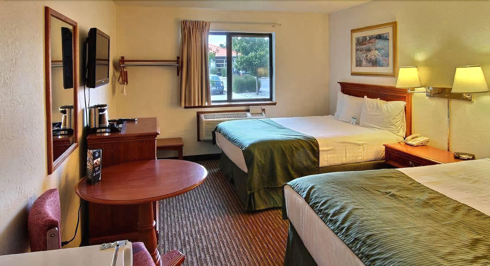 Days Inn & Suites By Wyndham Traverse City Chambre photo